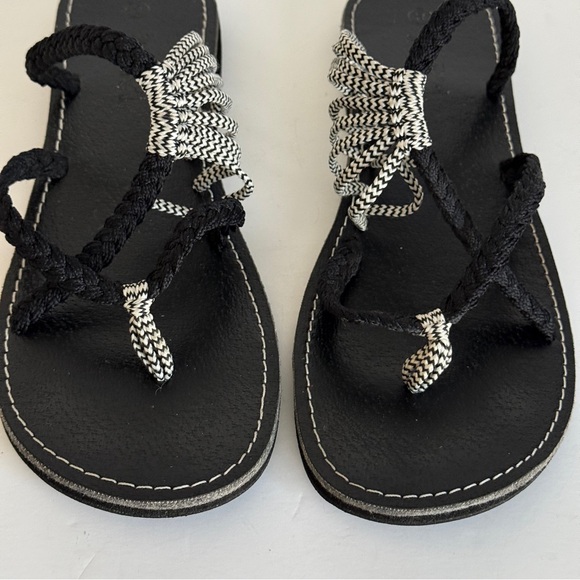 Plaka Women’s Hand-Woven Thong Sandals Size 8 - Picture 3 of 7